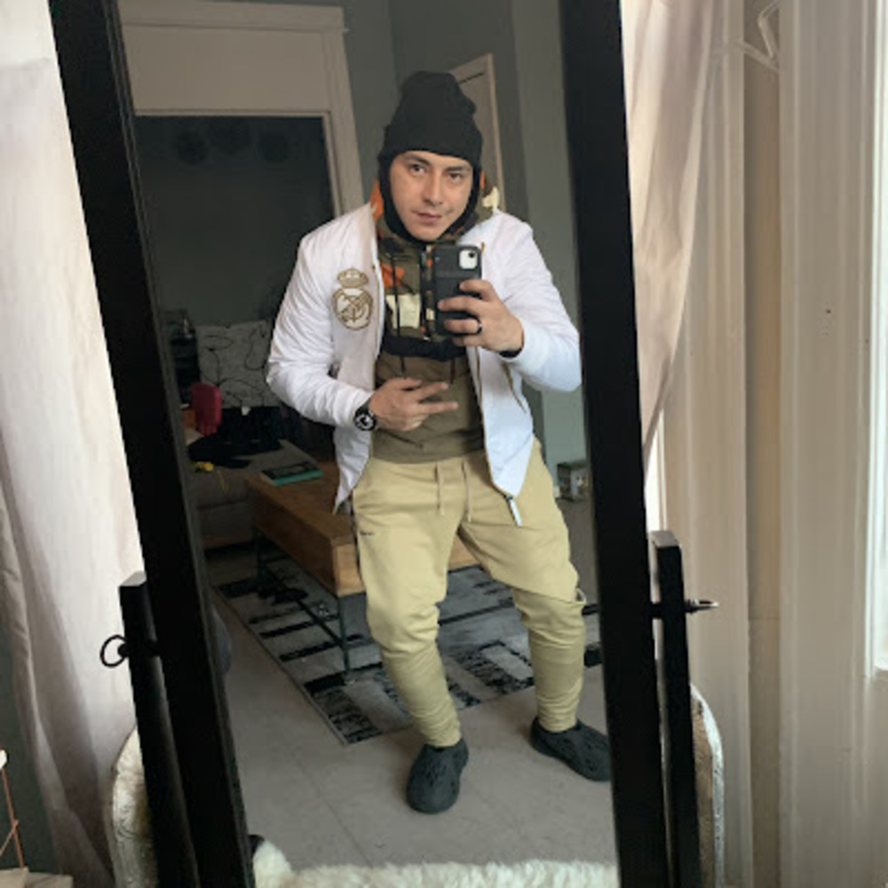 Meet your Posher, Daniel